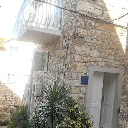 Ada Novak Apartamento *